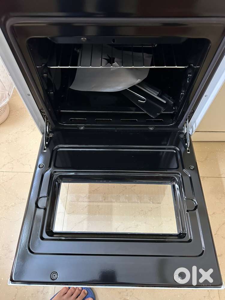 Indesit oven