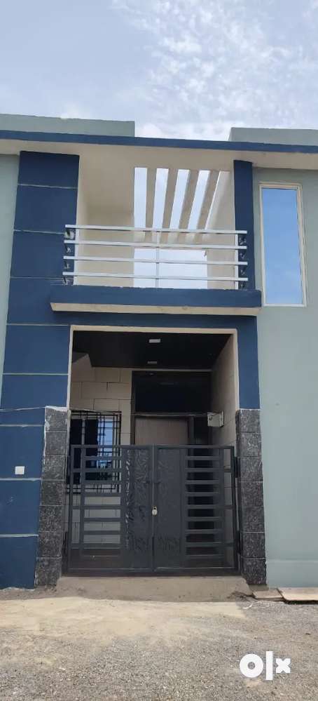 New raipur sector 27 cg housing board block no. 30 3rd floor 2bhk