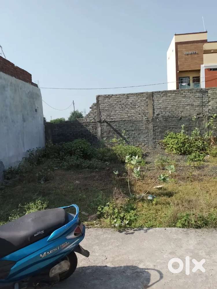 Urgent sell plot only 4 minutes away from minal gate number 2