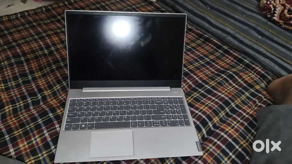 Lenovo laptop Windows 11 Pro