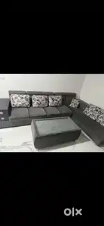 Sofa set 7 seater with tea table