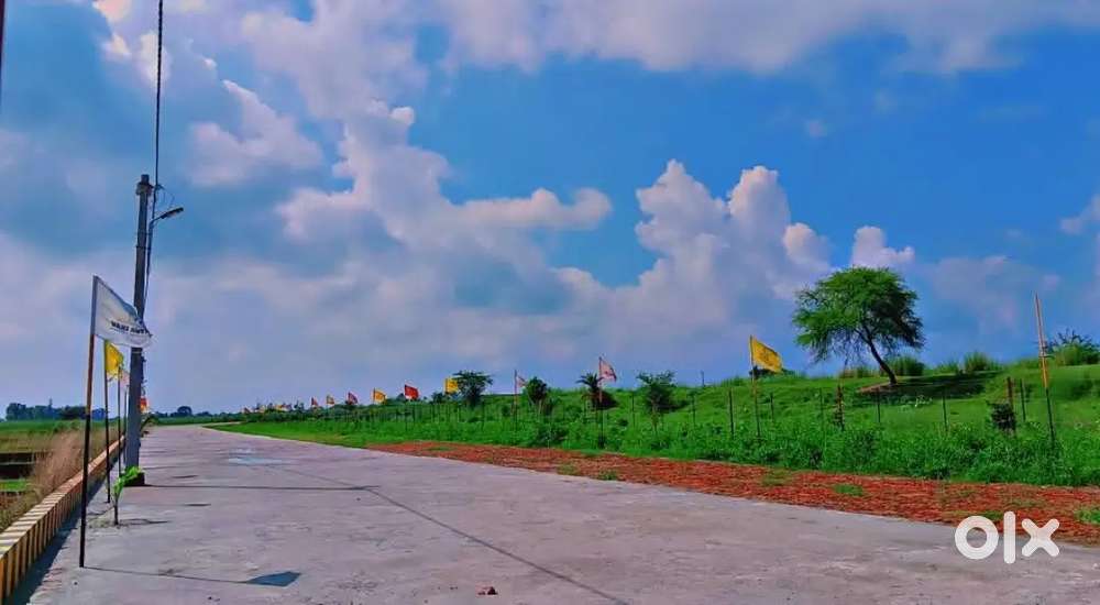 Approved society me sasta plot Sultanpur road per awasiy ke sath