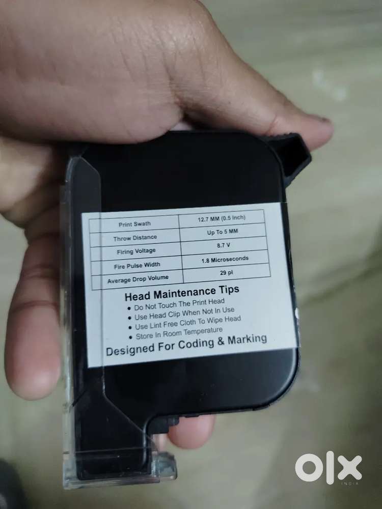 Handheld inkjet printer cartridge black solvent