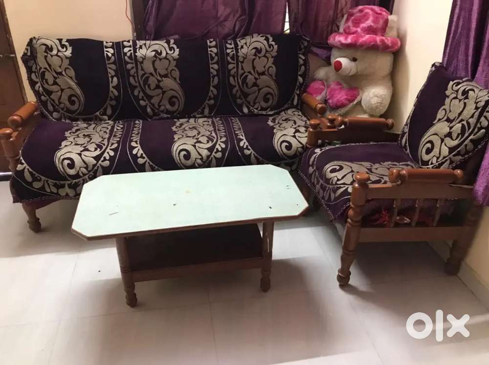 Sofa in best prize best condition top condition No work in furniture