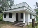 ചാലക്കുടി പഴൂകരയിൽ 5cent സ്ഥലത്തിൽ 900sq വീട് വില്പനക്ക്