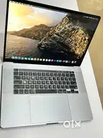 Macbook Pro 2019 Low Use WITH 512 SSD