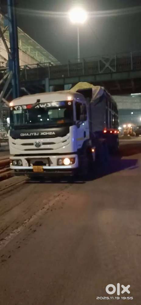 Mai tip trailar driver hu