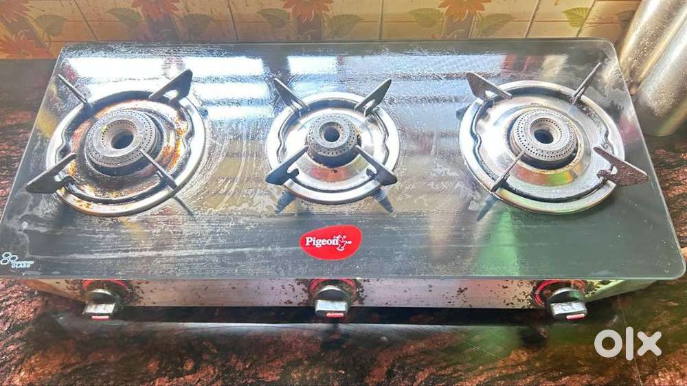 Pigeon Cooktop Glass Gas Stove Oven (3 Burners) 6 Month Old
