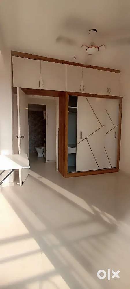 2BHK Semi Furnished Flat Available For Rent Near Hero Honda Chowk