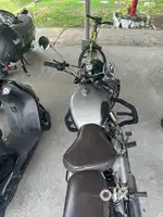 Royal Enfield Classic (Mar 2020)