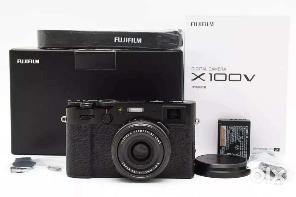 Fujifilm X100V 26.1MP Fuji Camera Black w/Box From JAPAN