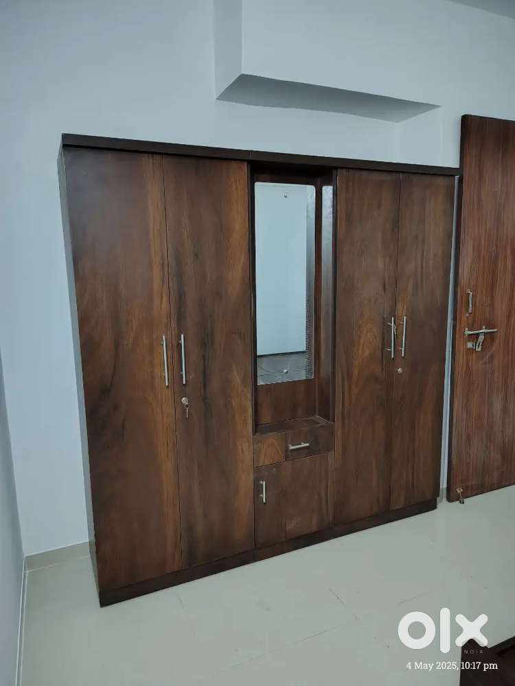 5 door wardrobe new