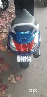 I sale my activa Honda 4g this is good condition 1at owner
