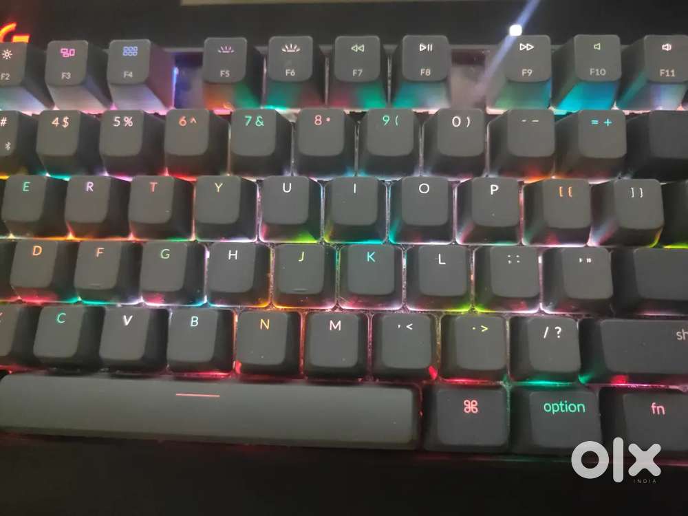 Keychron K8 Wireless Mechanical KEYBOARD