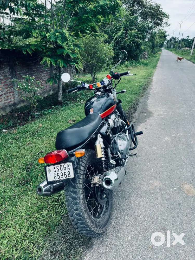 Brand new condition with stock tyre and luggages career for rides