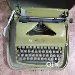 COMMODORE PORTABLE TYPEWRITER