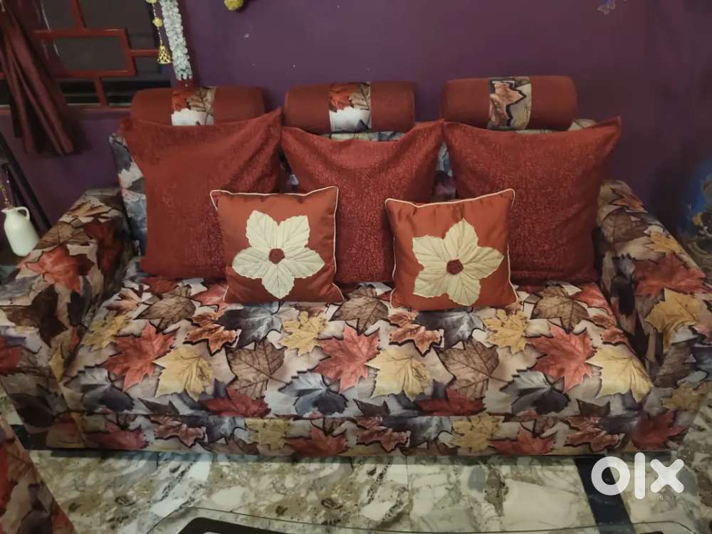 5 seater soft cushion sofa for sale