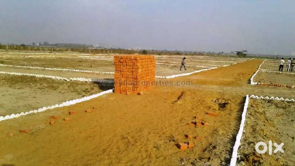 @4500-/ par gaj se plot Best Investmyent Noida में।