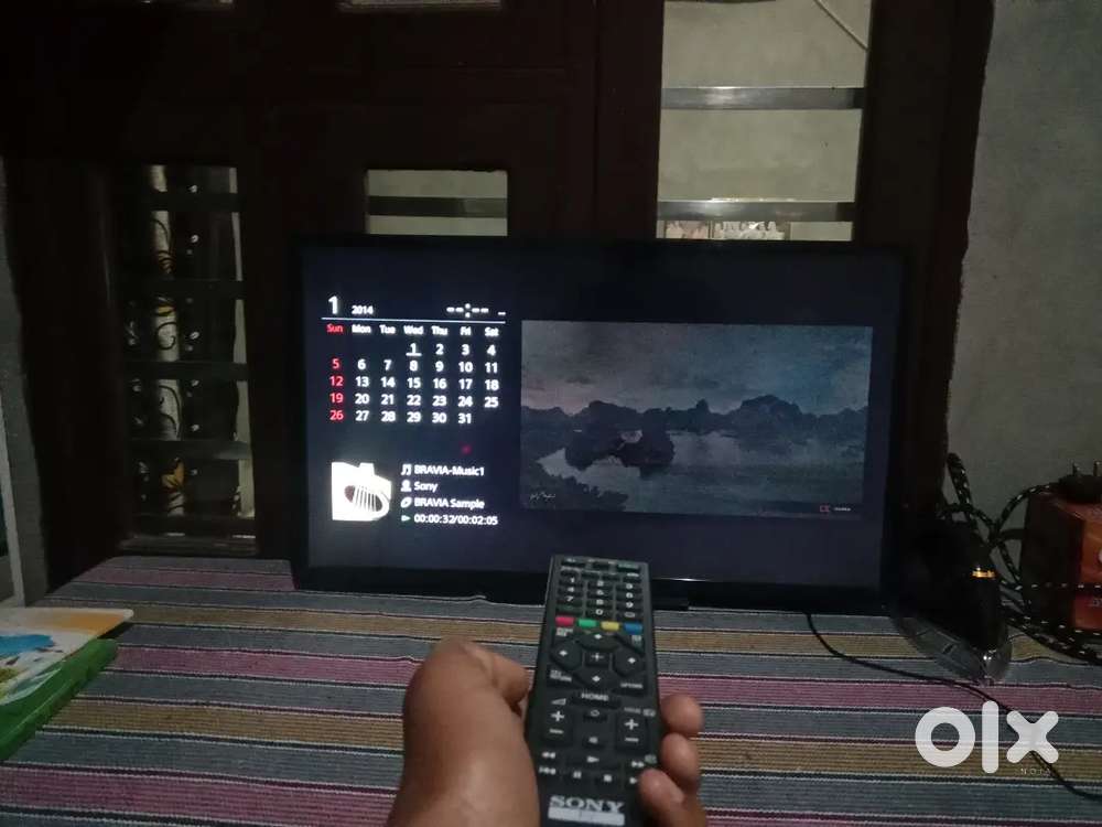 Sony Bravia led tv 32 inch klv 32R412B april 2014 model