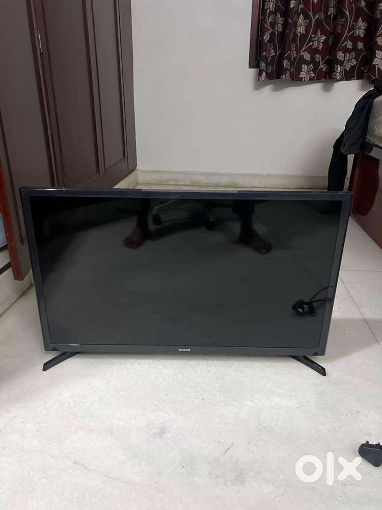 SAMSUNG LED TV FOR SALE (NOT SMART)