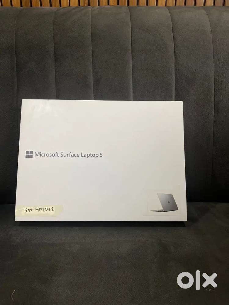 Surface Laptop 5 15 inch - Sealed Pack
