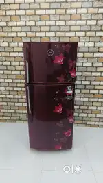 flower model godrej 250+ liters double door mint condition fridge