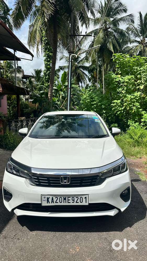 Honda city V Automatic with ADAS
