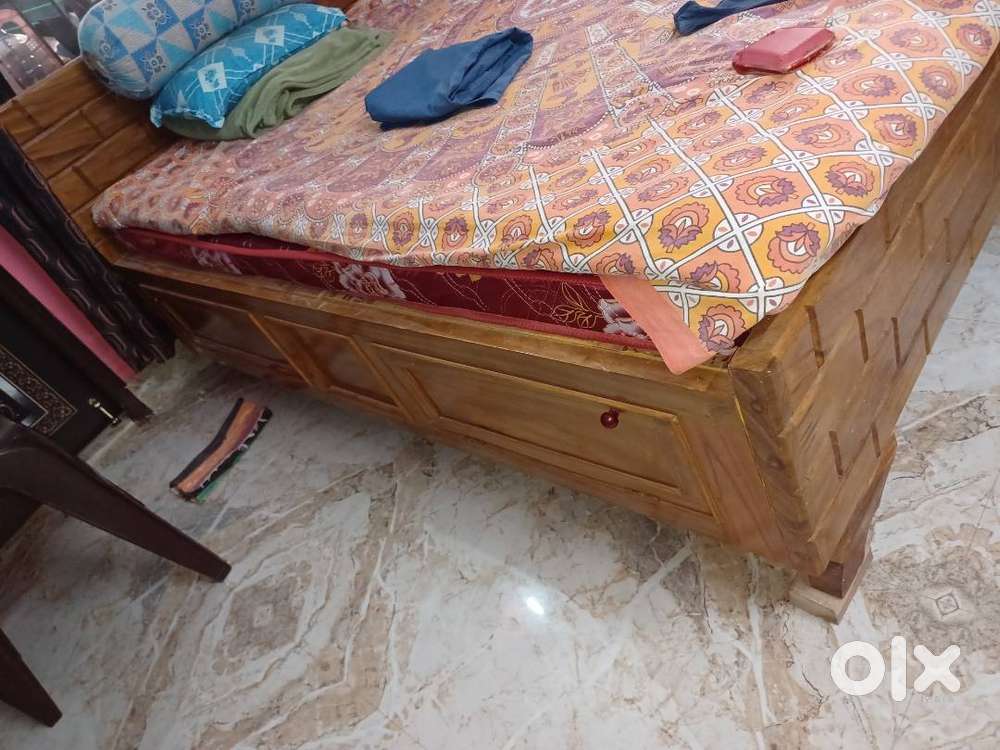 Wooden box Bed with mattress