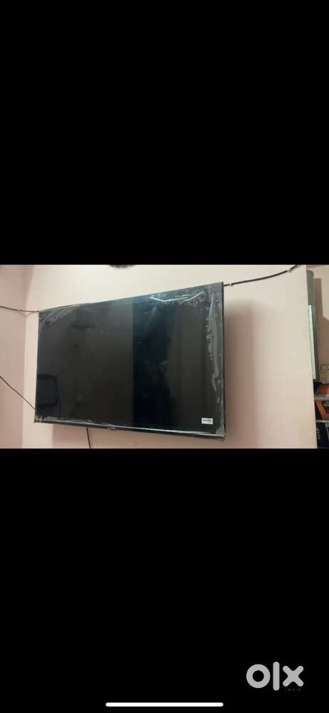 L Loyd 55 inch android smart tv 2 years purani