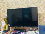 32' SAMSUNG TV