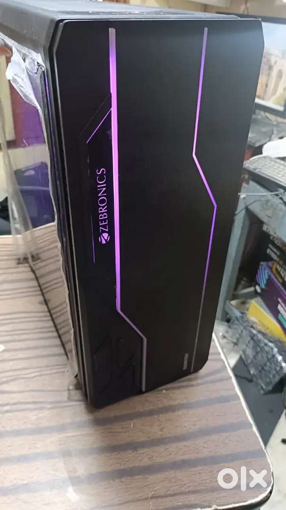 Core i7 Gaming CPU 32 GB RAM 256 GB NVME SSD 4 GB GRAPHIC CARD 500GB