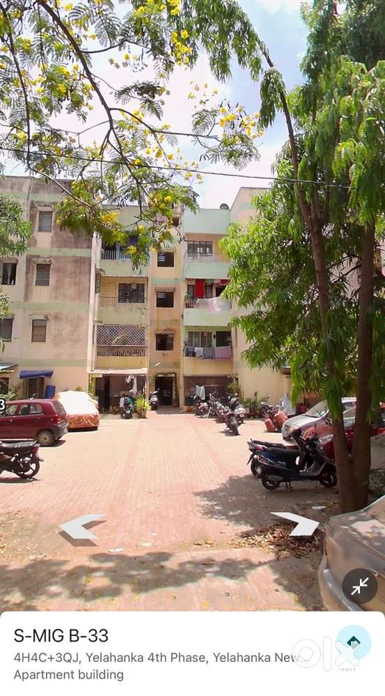 Moving abroad urgent sale my flat..!