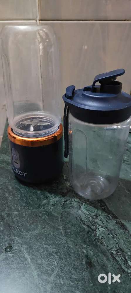 Portable blender