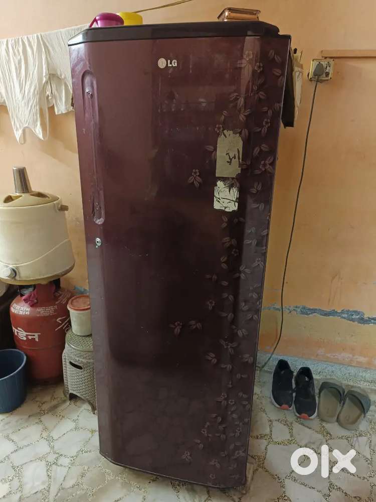 Lg refrigerator new condition