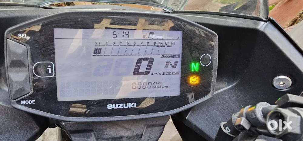 New Bike unused actual price 1.80 lac