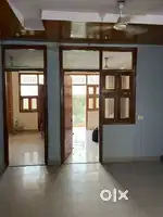 3BHK with lift and covered parking,few mins walking from metro station