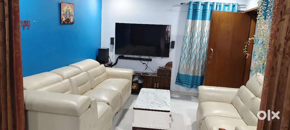 2bhk with Fully furnished all amenities and close hi-tech city.