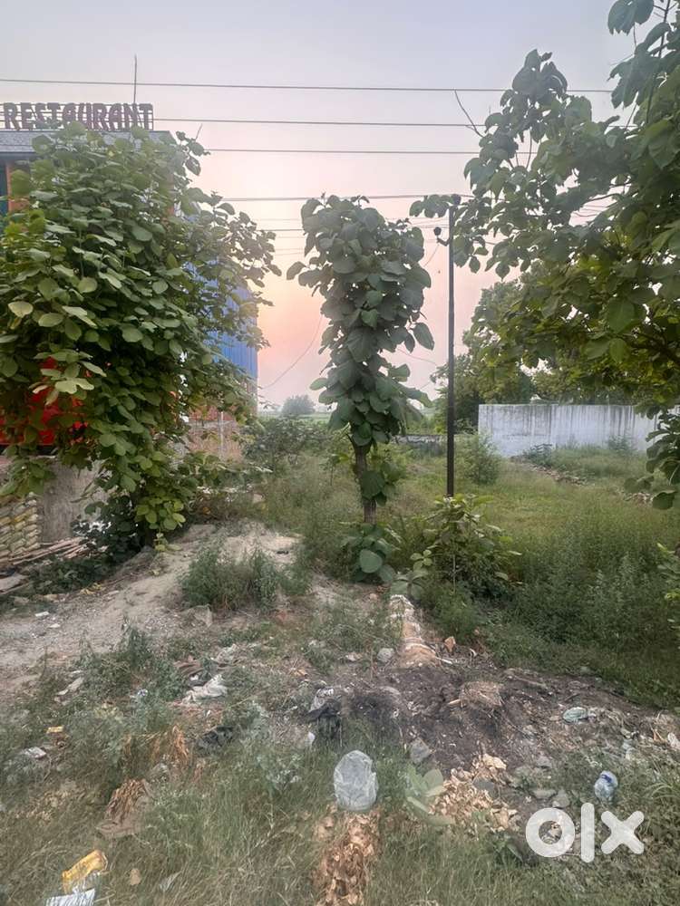 Plot on NH58 prime location for Restaurant/ Dhaba/warehouse, near cng