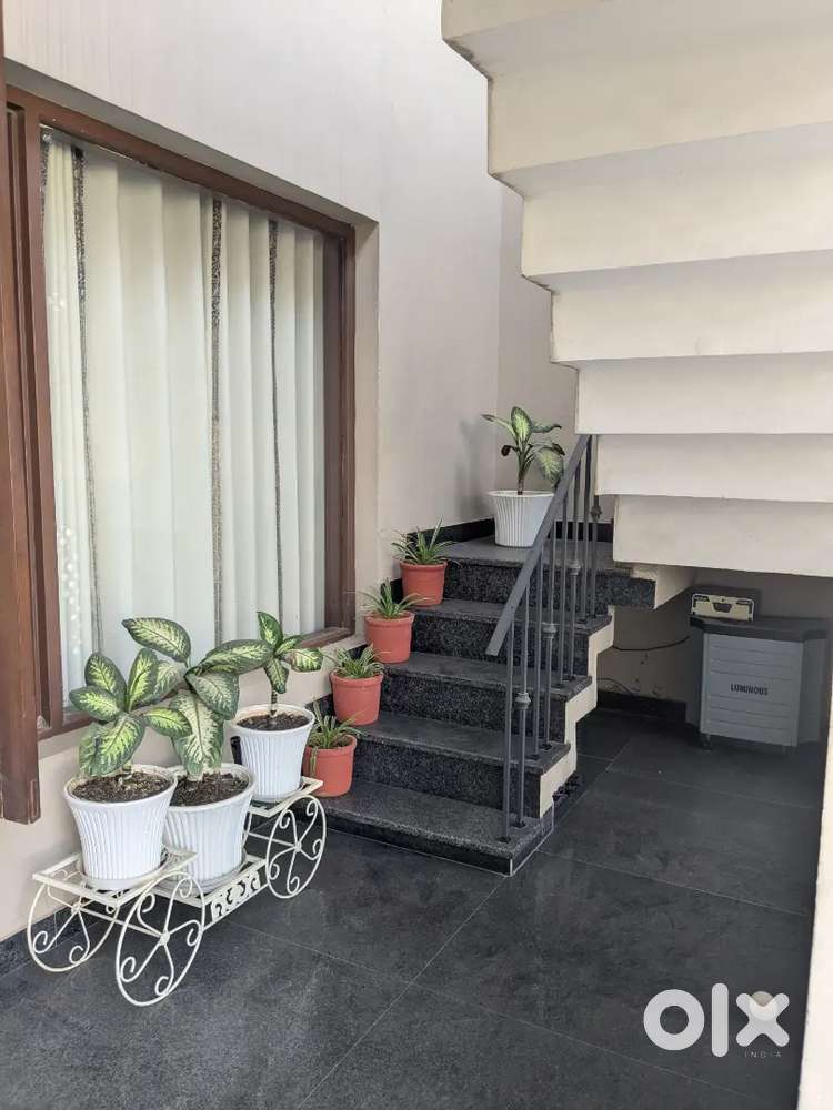 Furnished 3 BHK independent House on Rent for Family