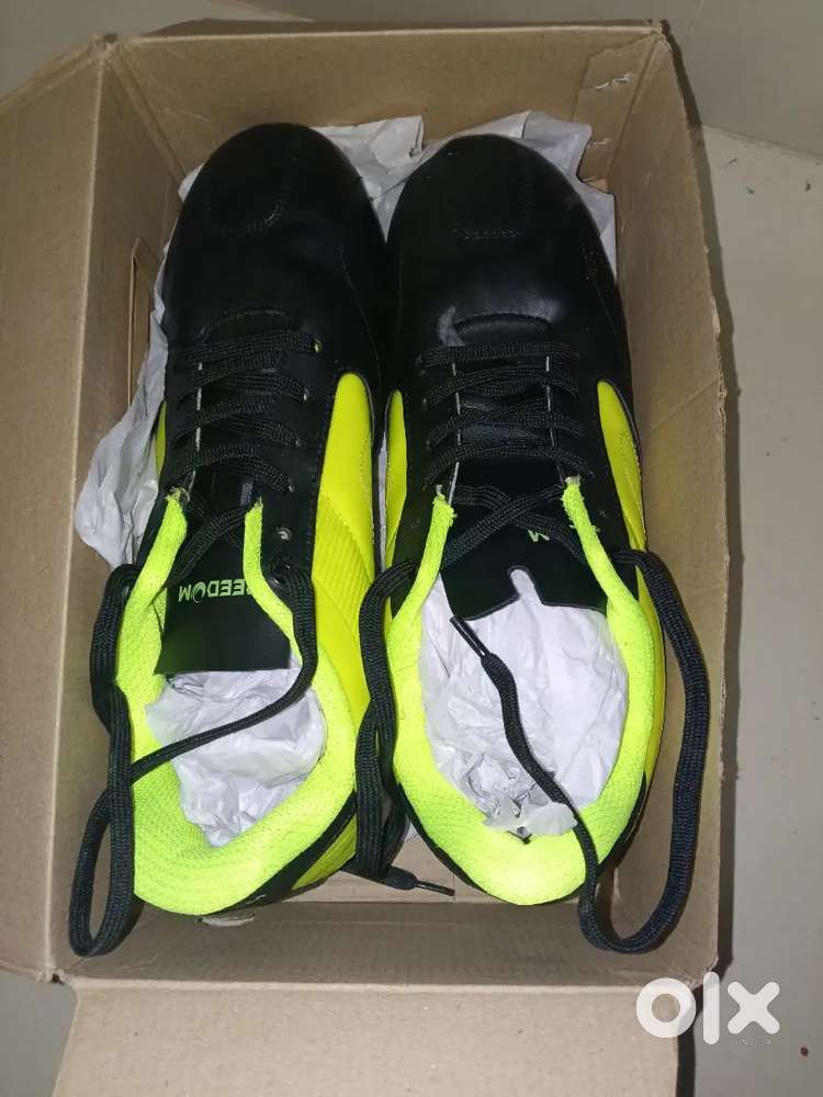 Freedom Black Sports Lacing Football Shoes For Men HUFF By Liberty