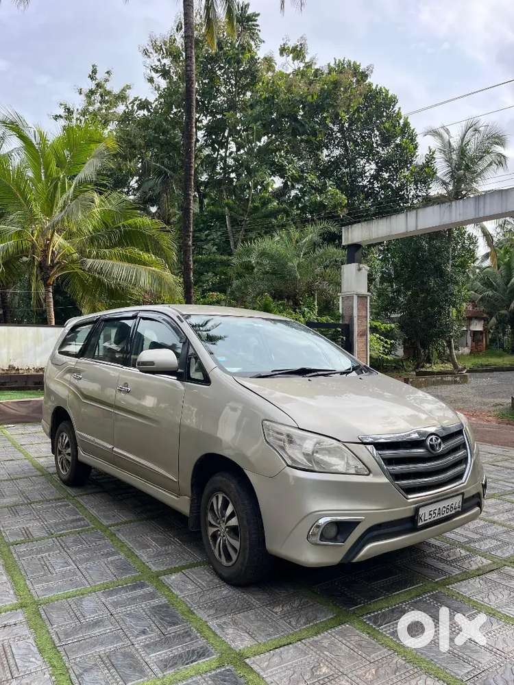 Toyota Innova 2015 Diesel Well Maintained