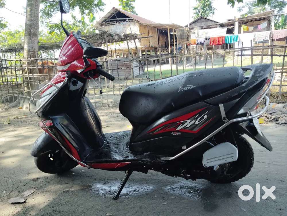 Dio 125 Scooty