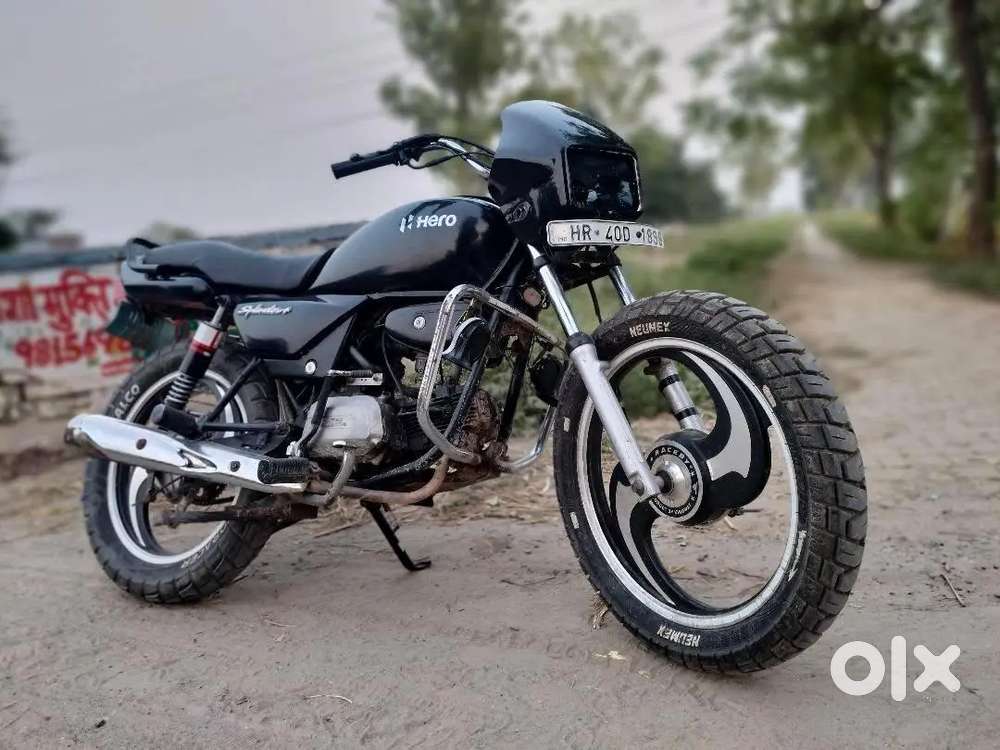 स्प्लेंडर बाइक न्यू दोनों टायर न्यू एलॉय व्हील साथ में आरसी  एफिडेविट