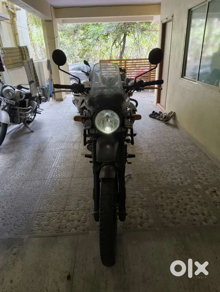 2022 RE Himalayan 411 Black – Single Owner  Genuine Seller