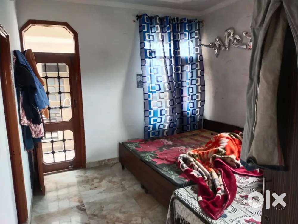 One room set with kitchen