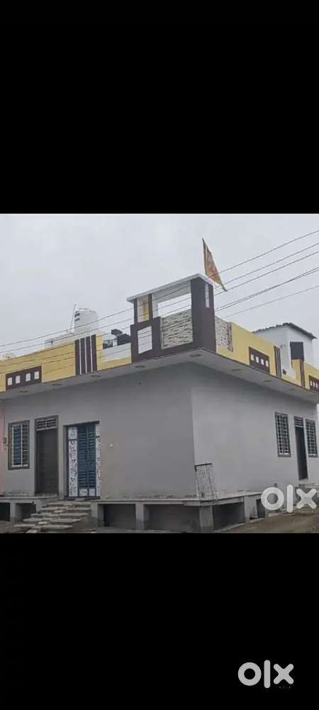 UIT approved documents sab complete corner makan 923 square feet