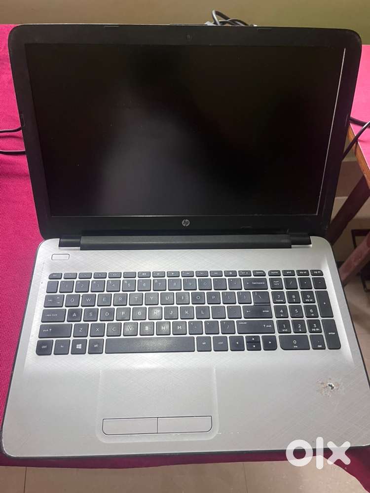 HP 15-ac179TX 15.6-inch Laptop -12 GB RAM