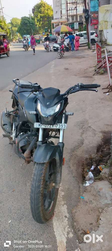 Hero extreme 160R 2025 model
