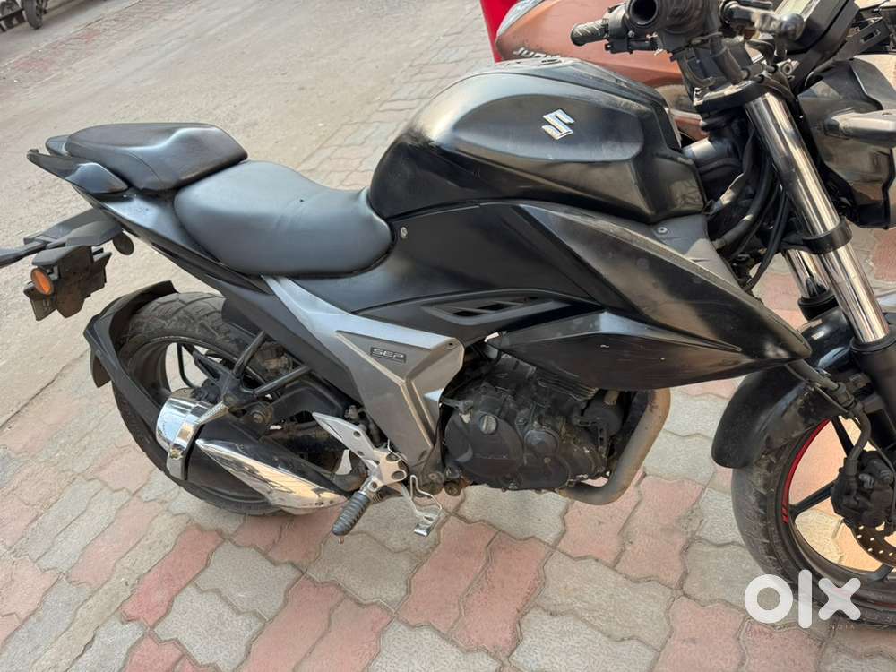 Suzuki gixxer