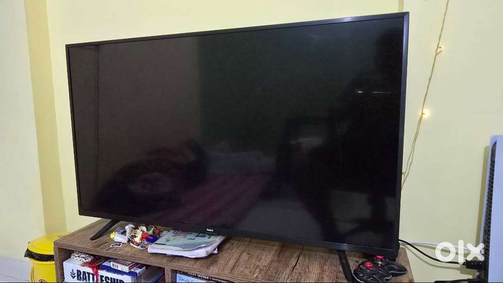 Redmi 43” 4K Ultra HD Android Smart LED TV (X43) — Excellent Condition